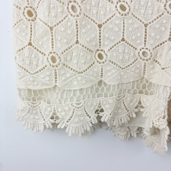 Anthropologie Dolce Vita Mid Rise Boho Ivory Crochet Lace Shorts Size 14 Festive - Picture 3 of 10